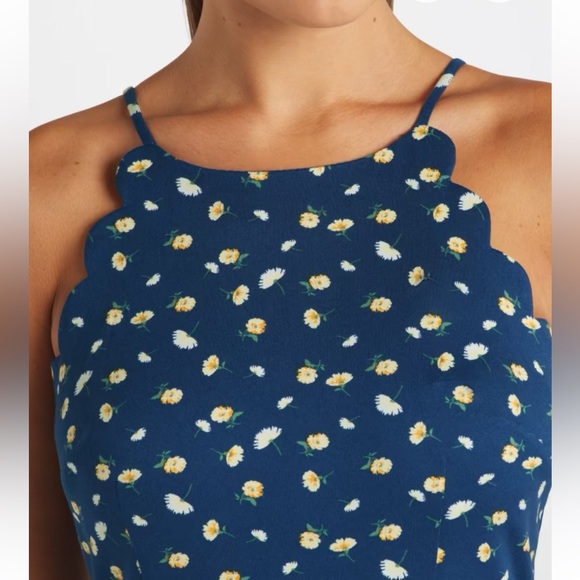 NWT Scallop Top Dress - Picture 3 of 7